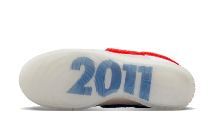 Dunk Low Retro PRM Year of the Rabbit White Crimson