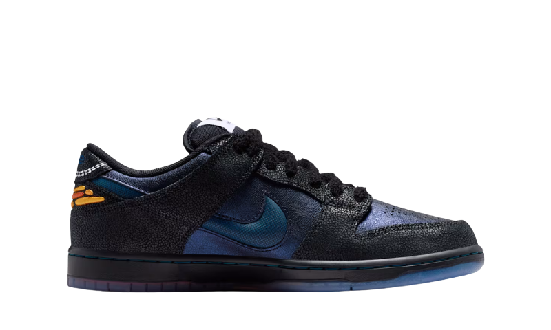 Nike SB Dunk Low Pro
Bluetile Skateboards