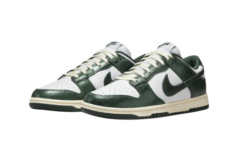 Nike Dunk Low Vintage Green (W)